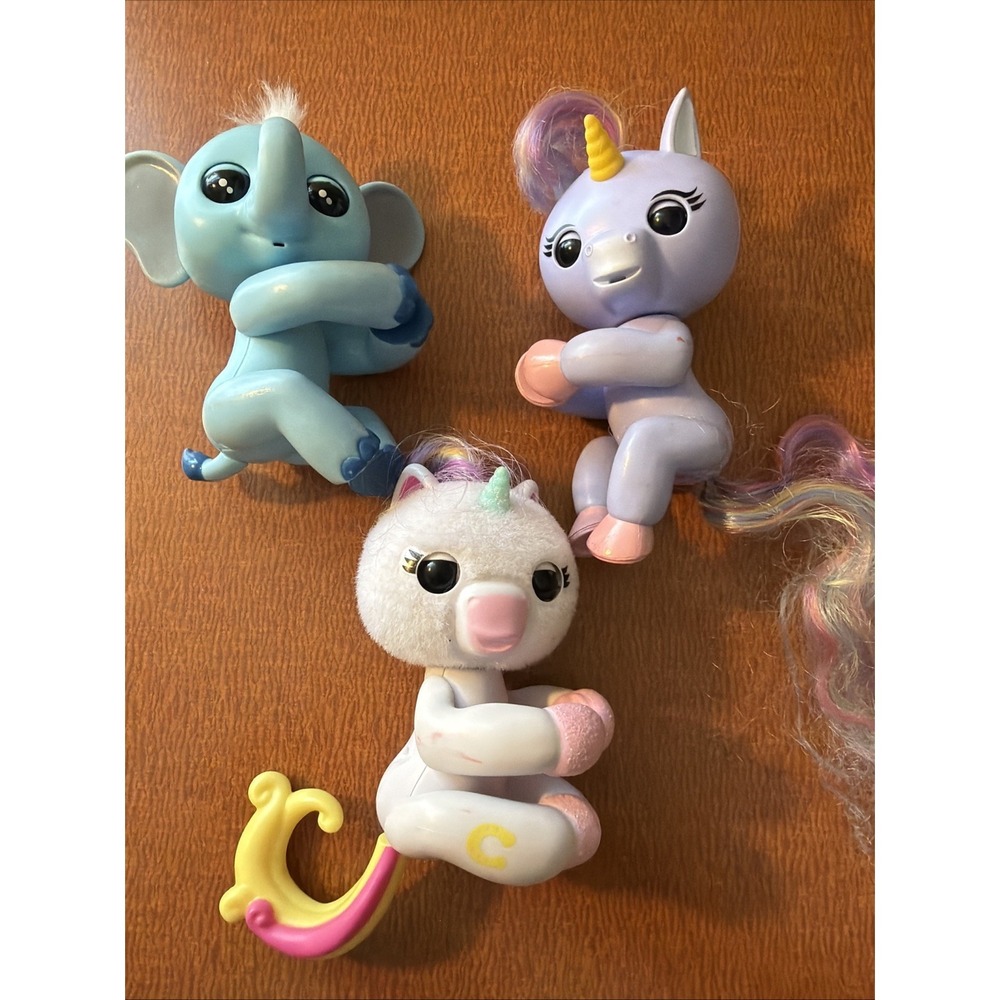 LOT OF 3 WowWee Fingerlings Interactive Pets All Tested & Working
